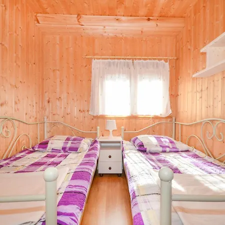 Domki Bahama Holiday home Bobolin